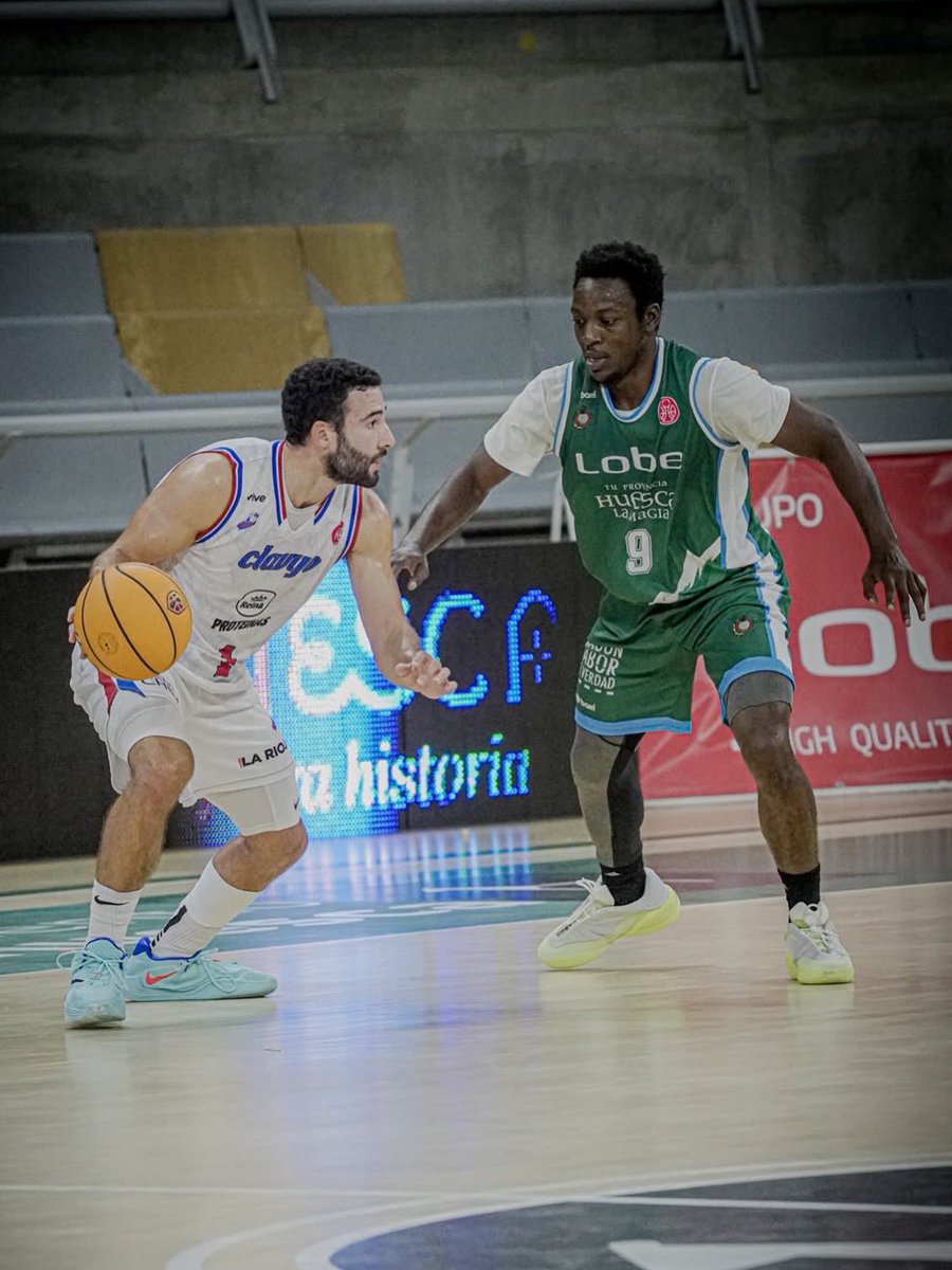 CBCLAVIJO's tweet photo. 💙 | Caímos en Huesca pero la imagen del equipo fue muy diferente a la de la primera jornada.

💪🏼 | Toca seguir trabajando y creyendo en este equipo. 

💙 | #SiempreClavijo https://t.co/HAs63LAu3C