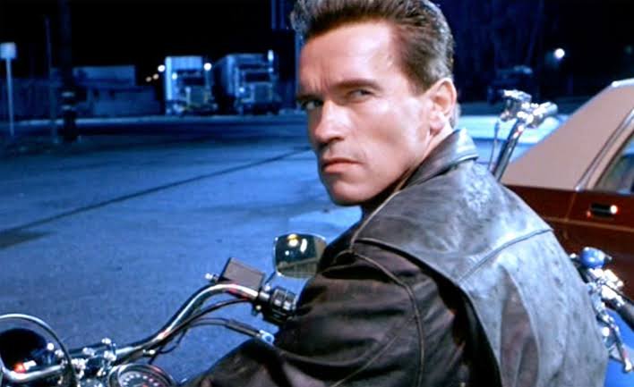 EpicPost_0's tweet photo. What rating would you give Arnold Schwarzenegger as Terminator out of 5? https://t.co/D2Umj9yqPs