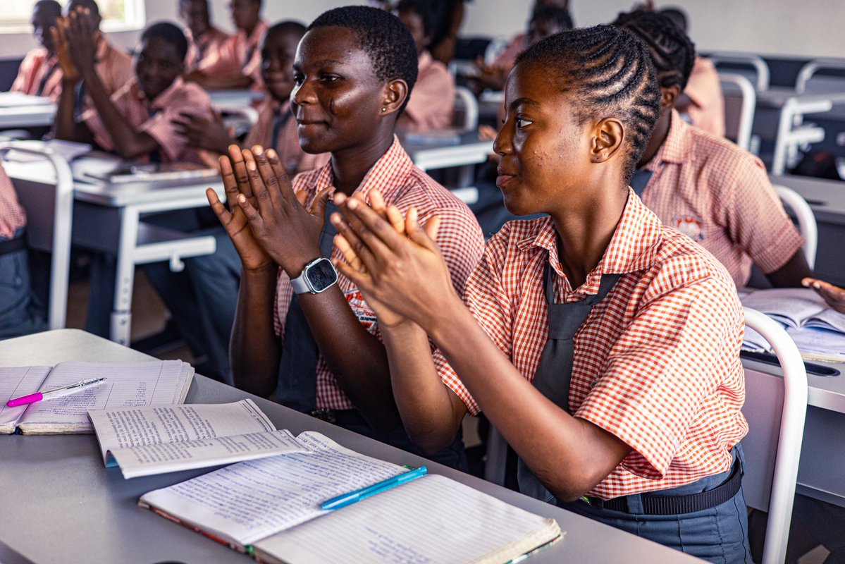 Transcorppower_'s tweet photo. Every girl deserves the opportunity to learn, to dream boldly, and to realise her full potential without limitations.

At Transcorp Power, we believe that investing in girls today means building a more empowered, equitable, and prosperous tomorrow. 

Happy International Day of the Girl Child 

#transcorppower