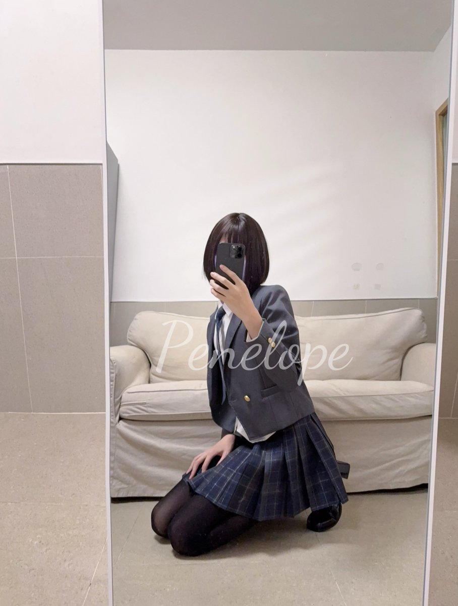 axiosdiff's tweet photo. 过膝袜好有feel
#男の娘 #女高 #反差 #JK #伪娘 https://t.co/0nzUDrjytE