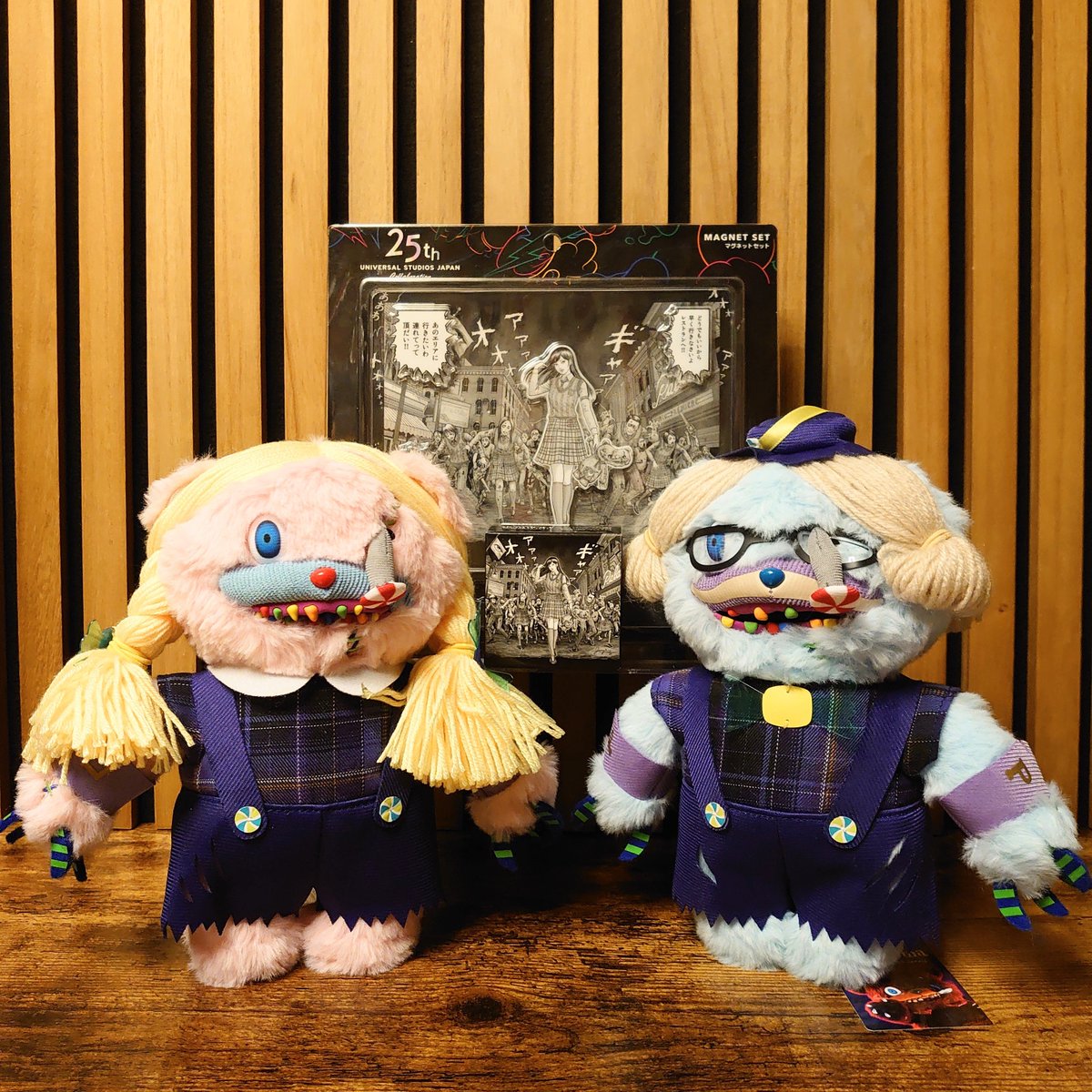 negimarobo37's tweet photo. 10月大阪旅行ってことで
もちろん行ってるUSJ～ハロウィン🎃

毎年買ってるハミクマ😁
ハミクマロリー＆ポップ✨✨
去年からハミクマグッズも買いやすくなったイメージ、中で買えないのは切ないよね😅

そしてなんと今年は伊藤潤二さんコラボ～最高よ～😆‼️ https://t.co/Qns2oPdK2K