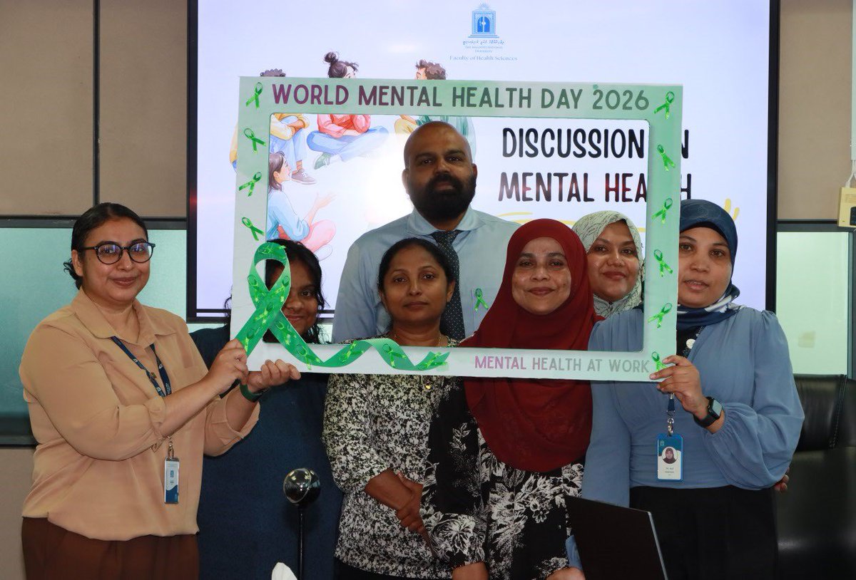 HomeMinistrymv's tweet photo. ދިވެހިރާއްޖޭގެ ޤައުމީ ޔުނިވަރސިޓީގެ ފެކަލްޓީ އޮފް ހެލްތު ސައިންސަސްއާއި މި ވުޒާރާ ގުޅިގެން، މުވައްޒަފުންގެ 'މަސައްކަތުގެ މާޙައުލުގެ ނަފްސާނީ ދުޅަހެޔޮކަމަށް' ޚާއްޞަކޮށްގެން ހޭލުންތެރިކުރުމުގެ ސެޝަނެއް މިއަދު ހެނދުނު ވަނީ ކުރިއަށް ގެންގޮސްފަ.

މިފަދަ ޕްރޮގްރާމްތަކުގެ މައިގަނޑު މަޤްޞަދަކީ މުވައްޒަފުންނަށް ދުޅަހެޔޮ، އުފާވެރި މަސައްކަތުގެ މާޙައުލެއް ޤާއިމުކޮށްދިނުން.

#MNU #WorkplaceWellbeing #MentalHealthMatters #HomeMinistrymv