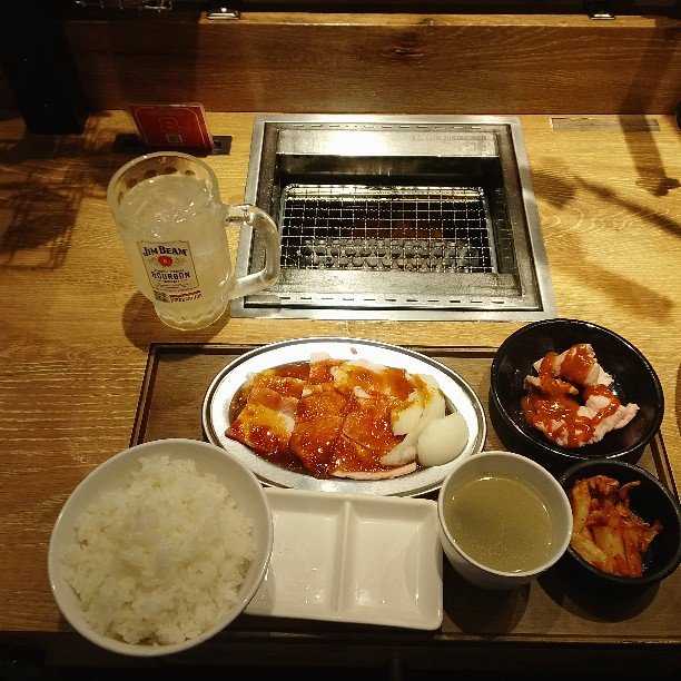 mauria344's tweet photo. 焼肉ライク十三店で夕飯
いただきます https://t.co/1QCOyjnLfU