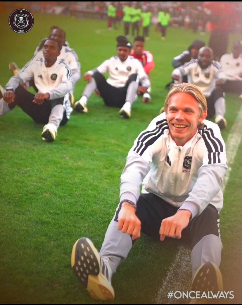iTouchCandi's tweet photo. One of the reasons I wanted Pirates to lose is that their arrogance was becoming unbearable! 😂😂 They couldn’t even acknowledge that Sundowns are on a different level. At work, you couldn’t even have a football conversation with Pirates supporters without the arrogance kicking in. Imagine them even undermining the Champions League! Yeer, these guys needed to be humbled and brought back to reality. 😂😂😂