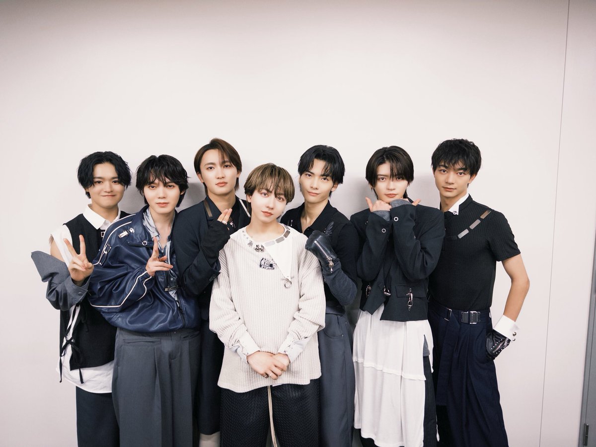 genjibu_sdr's tweet photo. 5thシングル「#ラブリーズン」リリースイベント@ららぽーと安城 
　
お越し頂いた皆様ありがとうございました。

#原因は自分にある。
#潤だ https://t.co/lpu8t3N8r4