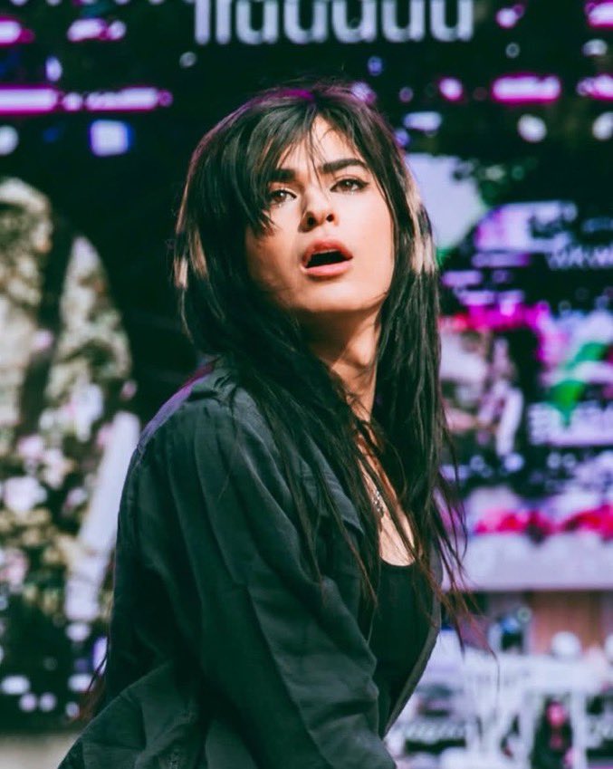 sayangscores's tweet photo. this the face i’d beat people up for https://t.co/G8YUgzx0c1