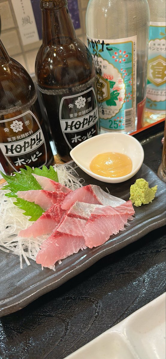 Magata27559's tweet photo. #一笑一杯
#ホッピー白黒
#大きく時差投稿
#焼き茄子ポン酢もみじおろし
#海ボラは酢味噌バッチリ
#カブ味噌は調味料活用無限
#シャキピーマン肉味噌最高
#青砥
#青戸 https://t.co/NieuRhkRn6