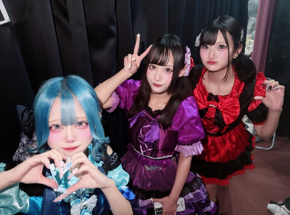 eienno_setsuna's tweet photo. 【オトハレFes #80 ＠港町リバープレイス】
【超！Lovely SP】

本日も2回しLIVEありがとうございました！💜❤️💙
沢山の方に来ていただけてとっても嬉しかったです！明日は1回しです！お待ちしております！♡

最近のセツナ㌠のお気に入りの特典会挨拶の動画を添えて…(⸝⸝ɞ̴̶̷ ·̫ ‹⸝⸝ᐡ) https://t.co/VDdVAK6mG0