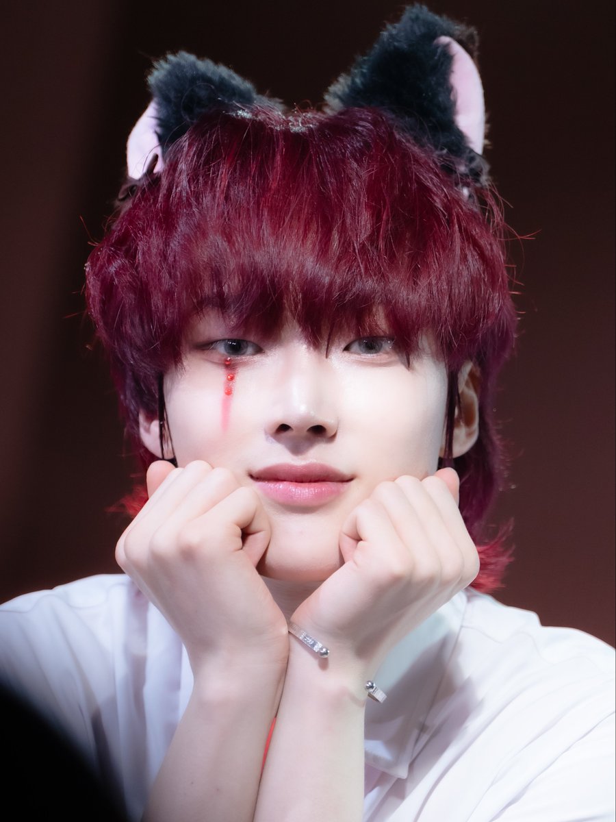 2IqEsRpZoeoN32h's tweet photo. ヒョンスンのNEKO

#유현승 #HYEONSEUNG #ヒョンスン https://t.co/77VRNeY1yz