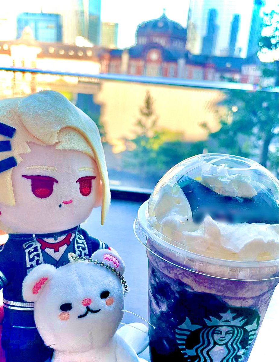 HagiwarachanM's tweet photo. ついでに新作のフラペチーノも飲みました🫐🐈‍⬛ https://t.co/On06xUm4qj