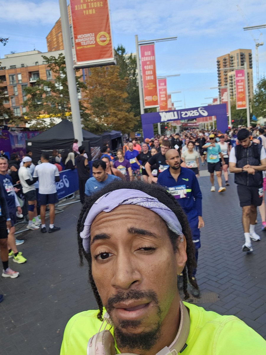 JohnnyTimpulse's tweet photo. Finished the ASICS LDNX 10K. Did a lot better than i though I would do. Especially with my injuries and etc. Enjoyed it too as I didn't get in my head. Hope everyone is enjoying the weekend.
#kylevstheworld #gottagofast #ukrunchat @UKRunChat #running #runner https://t.co/OCPfYKBbig