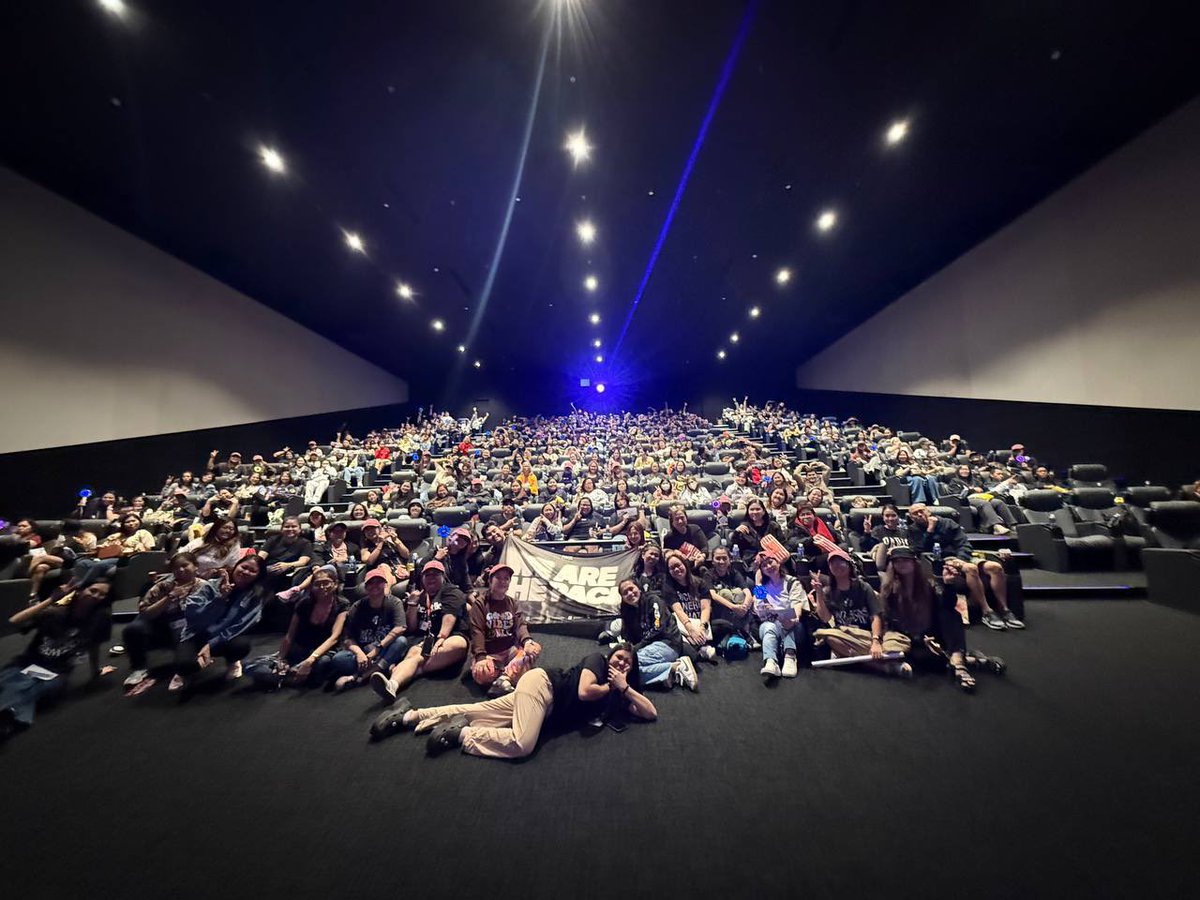 ssobj02's tweet photo. To Team Laon, sponsors and organizers, thank you so much for the block screening! ❤️
What an experience to relive those moments once again, from SMDC to ScreenX! ✨
Happy Anniversary, Team LAON! ❤️🔥
#WakasAtSimulaFilm #ScreenX #SB19 @SB19Official https://t.co/grJda5w9r6