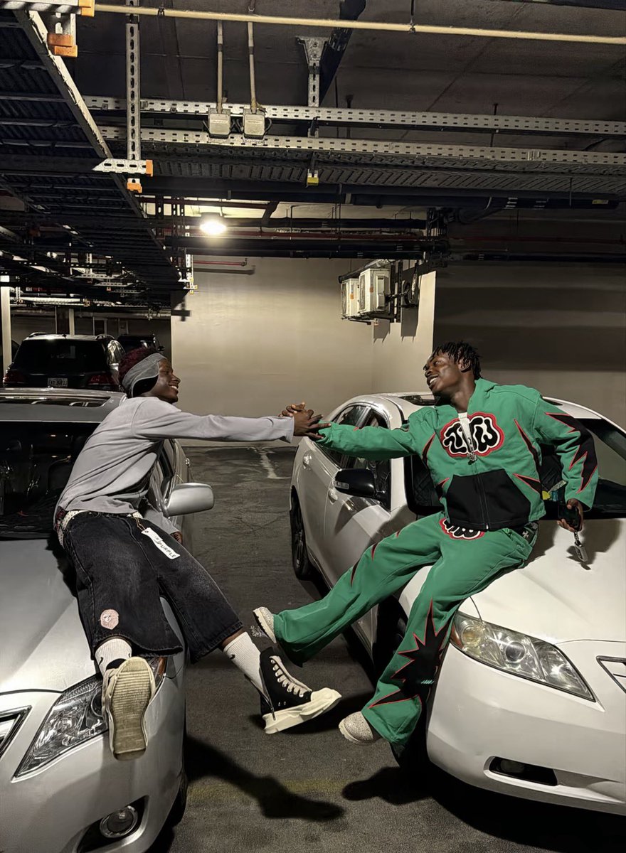 Motion_Boy_'s tweet photo. Milkish and Mikido
Started making skits together last year
Hit 1m followers together and got their first whip together.
Social media can turn your life around 🔥 https://t.co/LaIVbObAkv