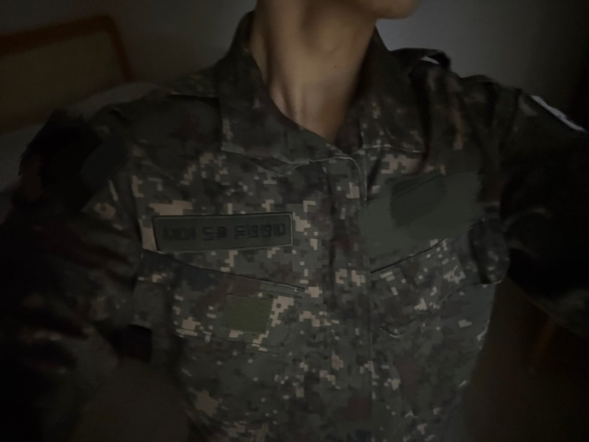 Lvt4s's tweet photo. 안을까? https://t.co/x5dqaGygCs