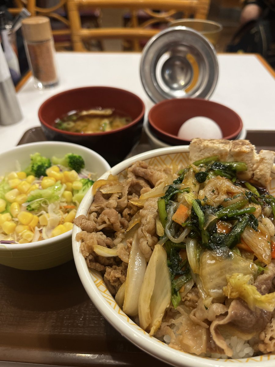 gogokigen505's tweet photo. すき家チャレンジ

大盛り3分かかった
ごちそうさま😋🤚 https://t.co/B3zbiHU5sT