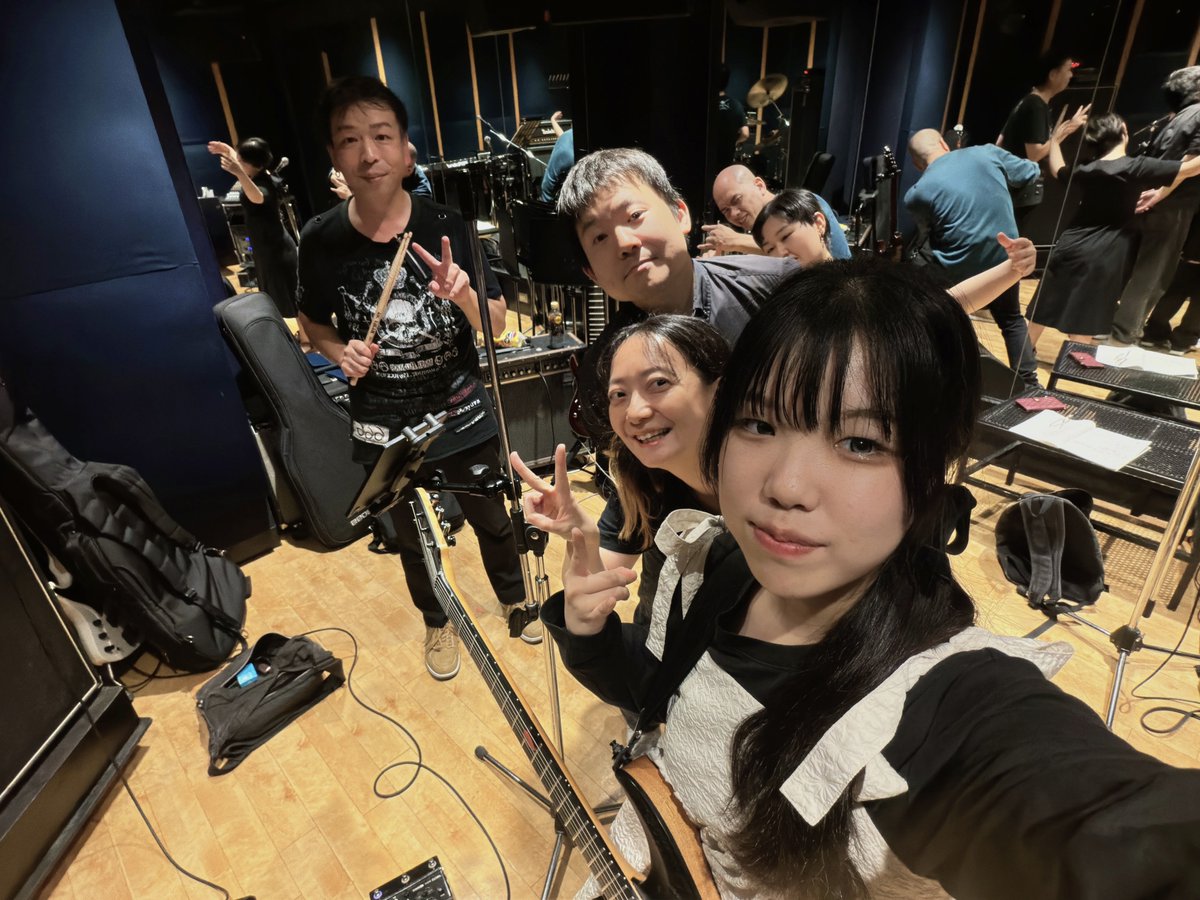 ar1t_t's tweet photo. 🦋ARISA祭バンド紹介🦋

🔹 CARNIBITES（as LOVEBITES）

♢メンバー紹介♢
Vo.かすみ（@KasumiUD ）
Gt. 剛規(仮)（@popper999999 ）
Gt.ARISA
Ba.なおみさん（＠53redbass ）
Dr.正野夢さん(＠syouya_angler )
Key.Tomomiさん（@ch_thousellier ）

CARNIBITESは
16時50分から5番手です！
#ARISA祭 https://t.co/OyGaii8KjO