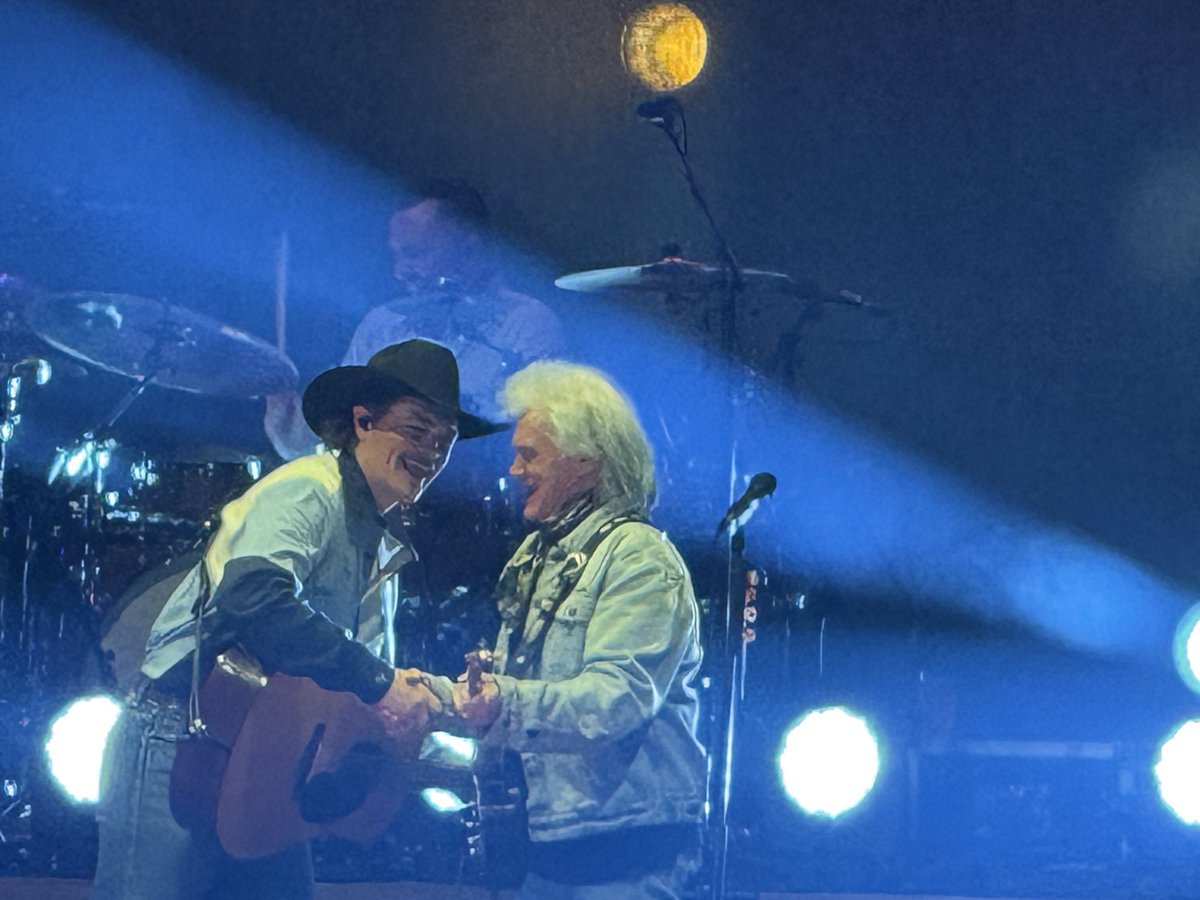 jonbream's tweet photo. In his Twin Cities headline debut @GrandCasArena, baby faced Zach Top brought dimples, mustache &amp; ‘90s neotraditional country back. He showed off his guitar skills &amp; his love for bluegrass. Hilites: bluegrass’ Freeborn Man &amp; @martystuarthq duet Honky Tonkin Is What I Do Best. https://t.co/oyWTF8ykRV