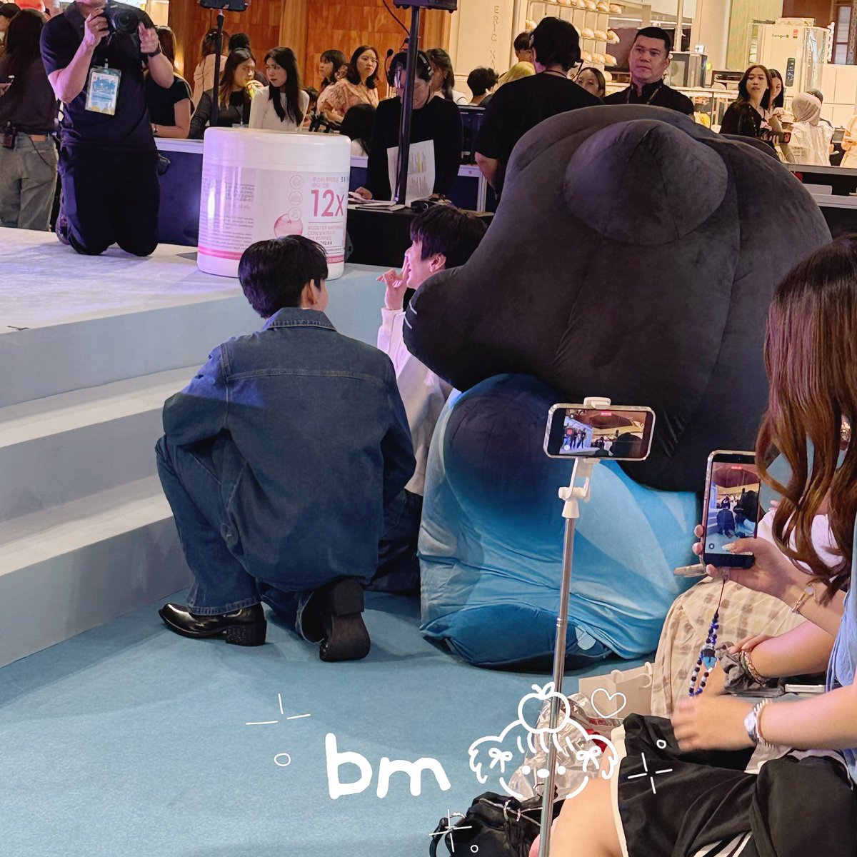 bmhappiy's tweet photo. หมีแพรวนั่งตุ้บตั้บมาก 55555555552525

AASMP AT FAMIE FEST 
#SkinEditorFMFxAASMhiipraew https://t.co/TRdaQX4Ixp