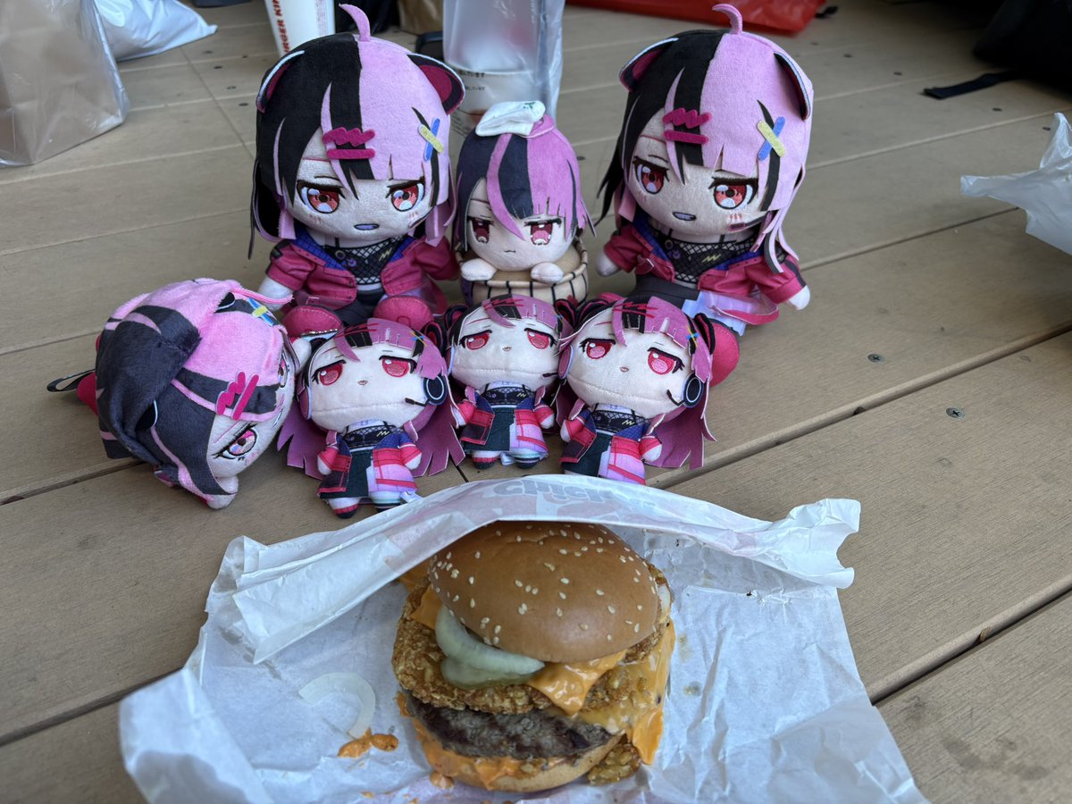Ryu_animelike's tweet photo. ぬいユノちゃんず、ビッグマウスギルティだよ
#みてユノ  #ユノ飯 
#ゆめみた_DIMENSIONALOVERLAP https://t.co/dx59gk0txW