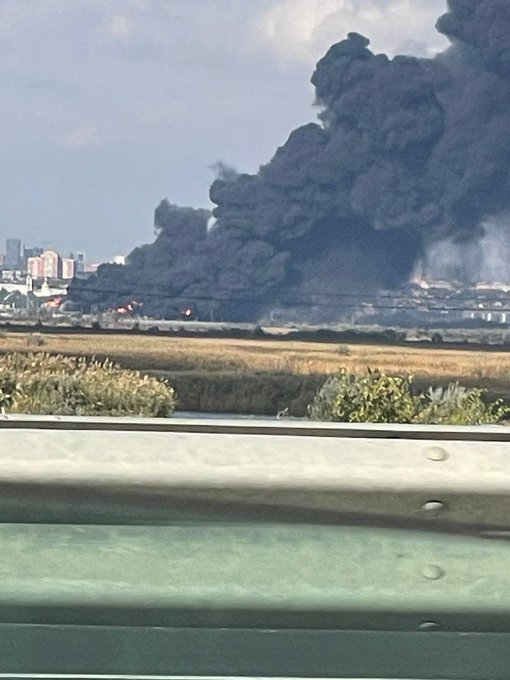 NOELreports's tweet photo. SitRep - 10/10/26 - Ukraine attacked the Rostov Oil terminal

An overview of the daily events in Russia's invasion of Ukraine. In response to the diesel 'deal' between Russia and the US, Ukraine bombed the Rostov-on-Don Oil Export Terminal.

REPOST=appreciated

1/X https://t.co/WHOxEU5QNK
