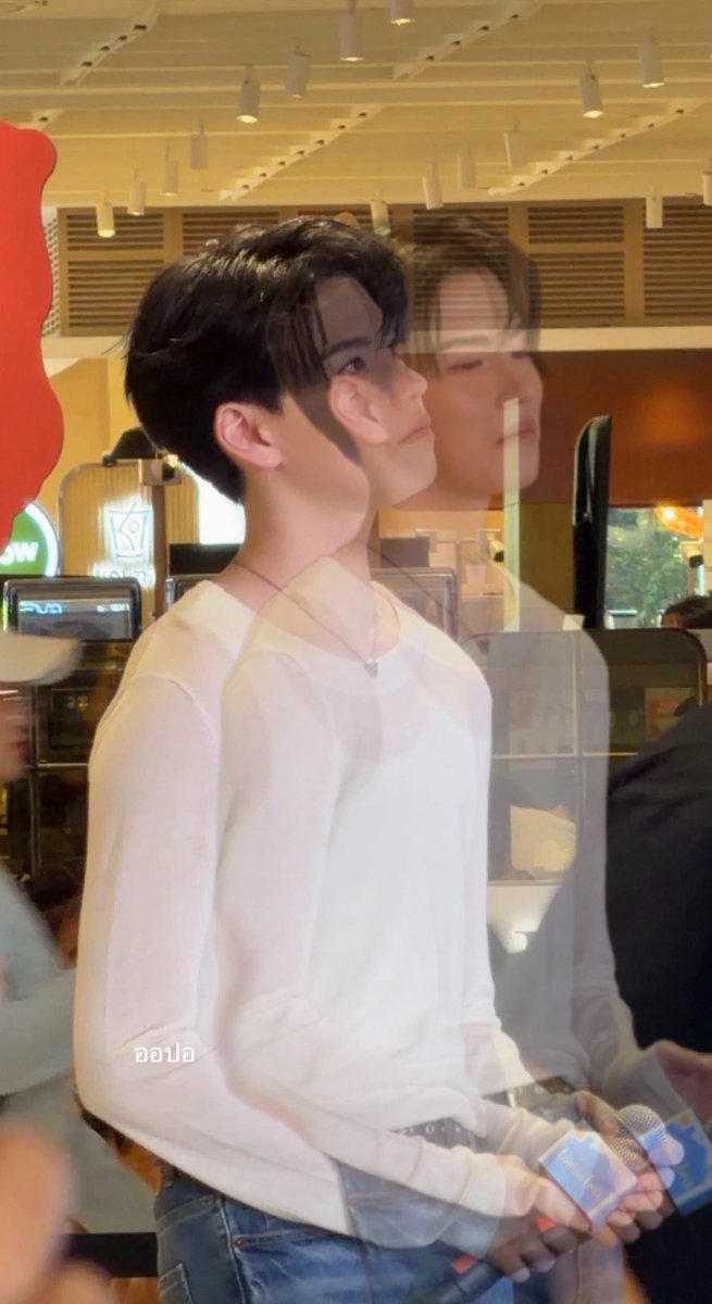 harufuffy's tweet photo. จังหว่ะพีทรีออน ยิ้มอะไรน้อออ👀

(นี่เรายิ้มอยู่นี่มันอะไรกัน)
#สิงโต3D #petereeonn #พีทรีออน https://t.co/viiU8wjbfb