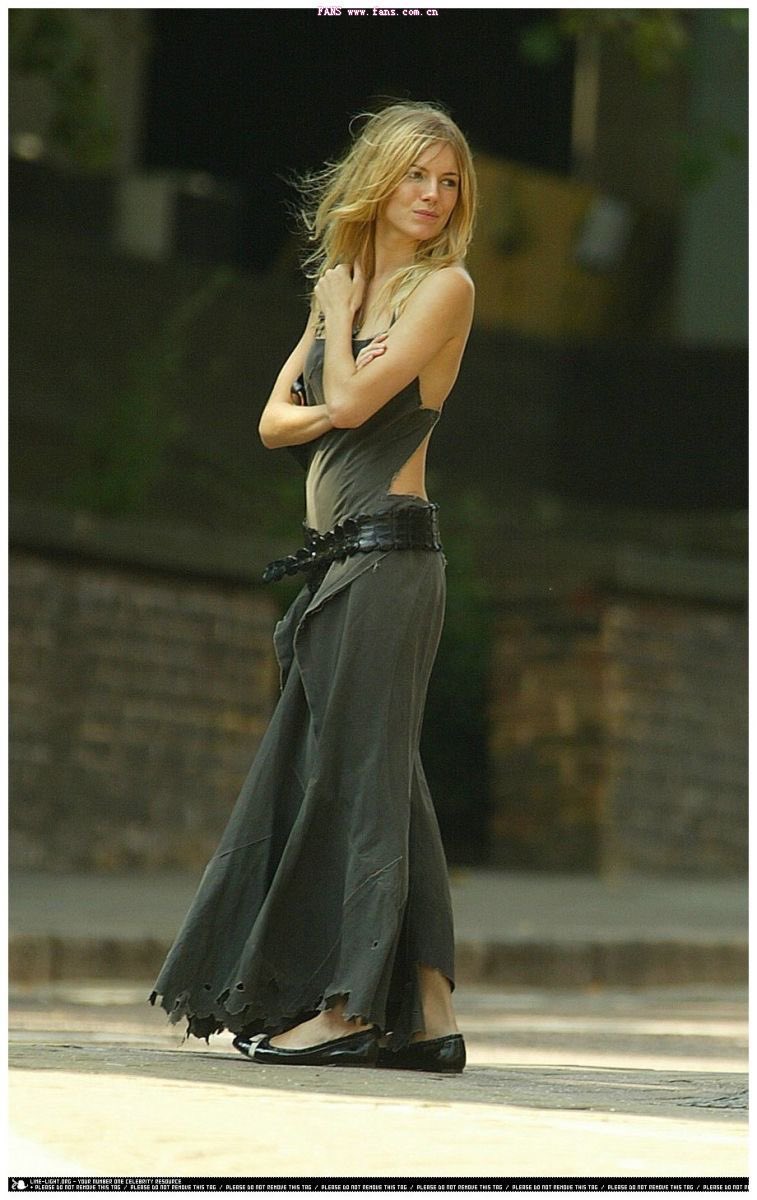ifuliedownhere's tweet photo. This Plein Sud backless dress https://t.co/pwDo8H2dYC
