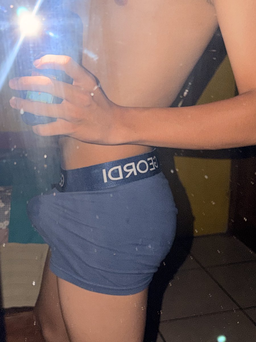 golvoid's tweet photo. Qué tal me queda este boxer? 
#mlm https://t.co/pwOyIp5E0i