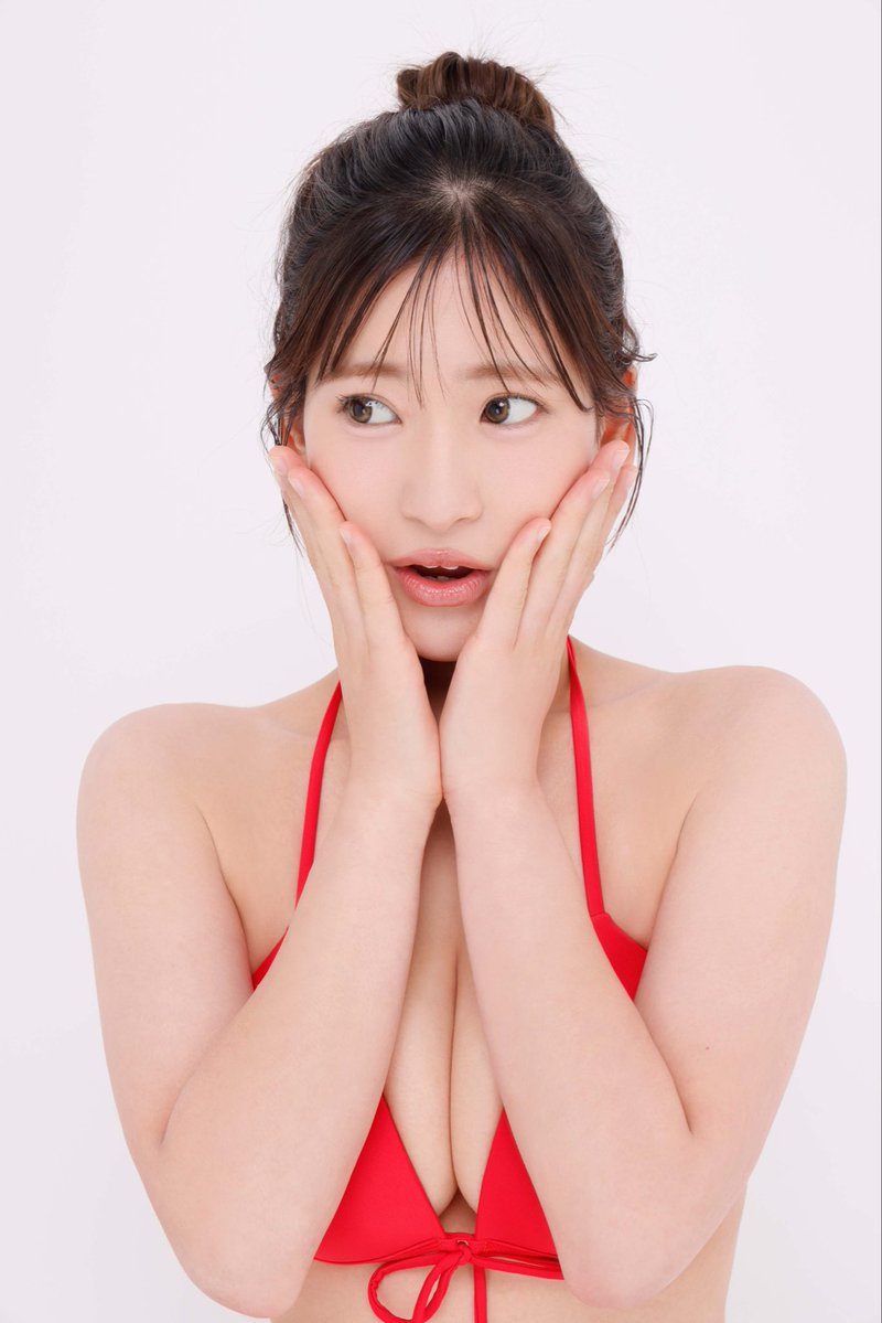 tigerkamenn's tweet photo. 今日の異次元な一枚
#蒼井すず https://t.co/6Utg7yFMLo