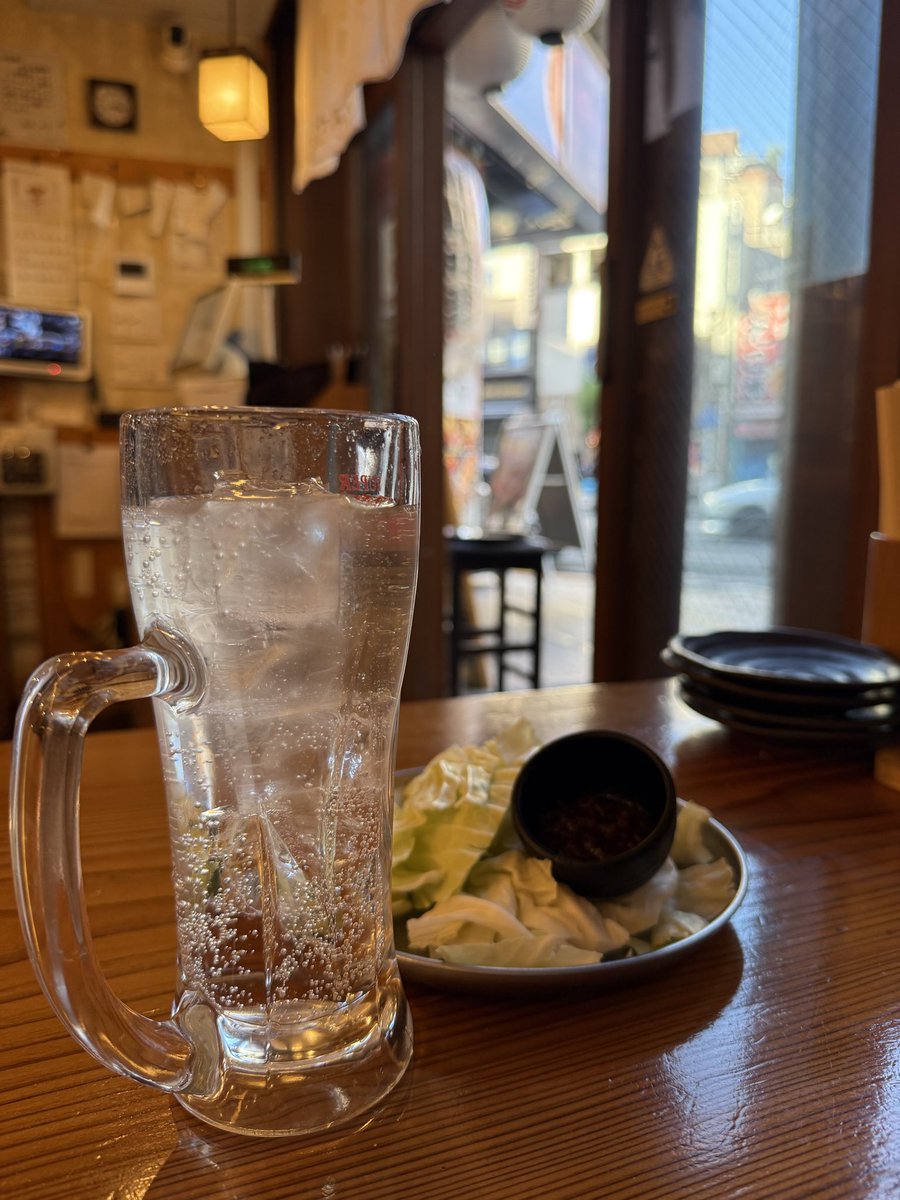 SugarTamami's tweet photo. 人形町▶︎上野🚶‍♀️🚶‍♀️🚶‍♀️
よく歩いたので休憩😇 https://t.co/qCDXu1Pvwl