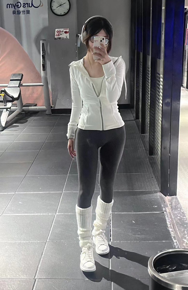 YYxiaoying1's tweet photo. #自毁 #羞辱 #曝光 #母狗 #女m #母畜 #粗口调教 #雌竞 #自曝 #社死 #骚逼
今日运动量 https://t.co/VUX9WMzn8m