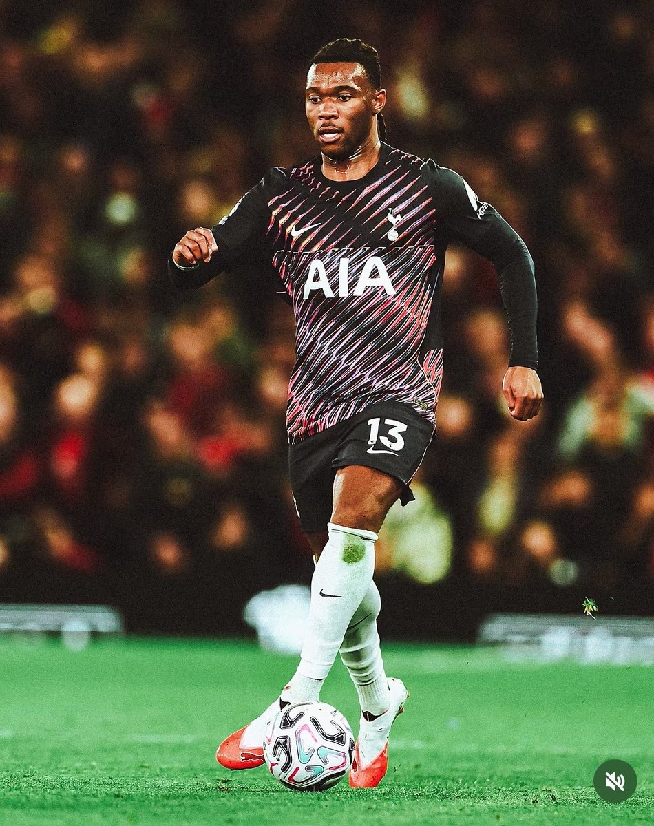 Lilywhite_Rose's tweet photo. The constant unavailability is so frustrating but Destiny was absolutely fantastic yesterday. Back to his first season level. Totally dominant, powerful, aggressive and progressive in his play. Please stay fit! https://t.co/DYWEi3WHu5
