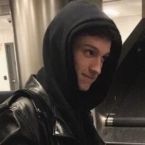 spideywinchstrr's tweet photo. nightnight oomfs https://t.co/L7FeXuQ5Io