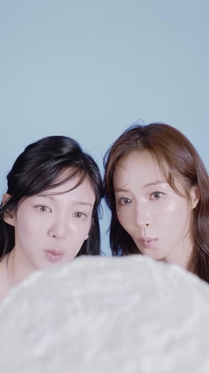 dorkyuri's tweet photo. Dumb &amp; Dumber 💞 https://t.co/eI9JBdPFvL
