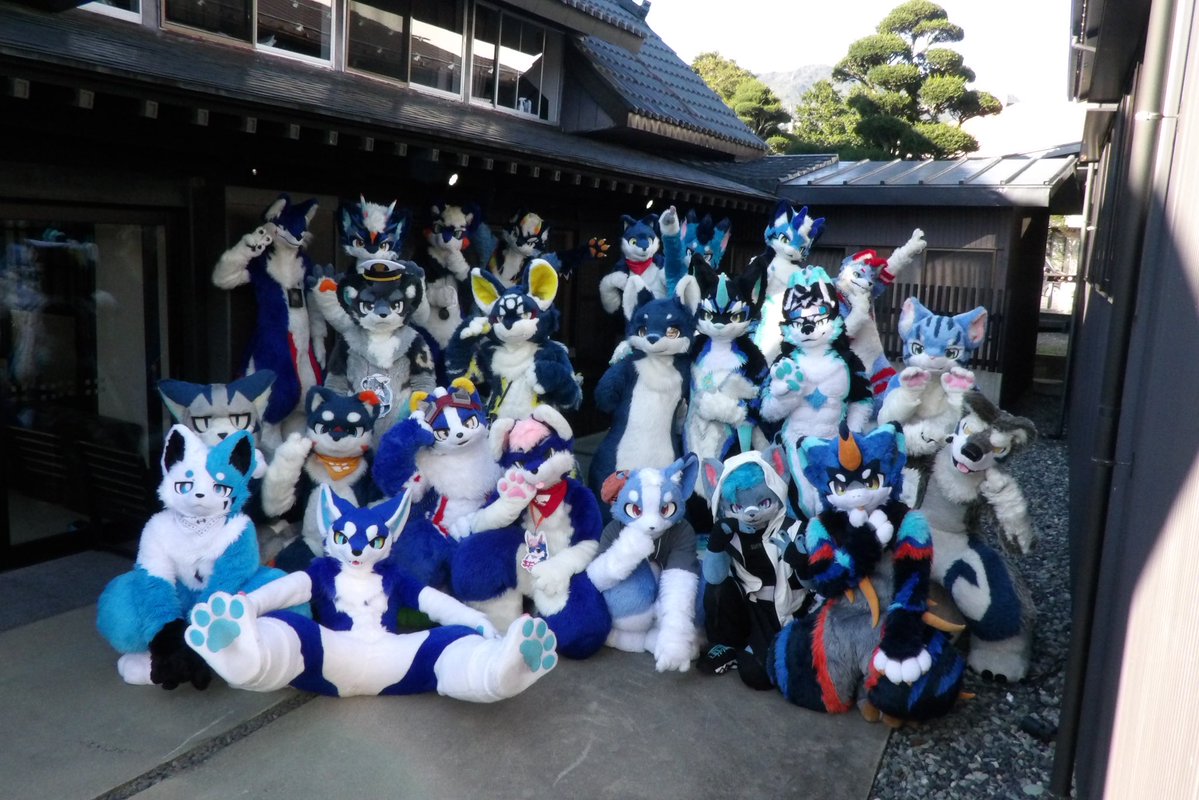 Riva0445's tweet photo. 集合写真撮らせて頂きましたー！
 #青いオフ2 https://t.co/k1jBgk3GK2