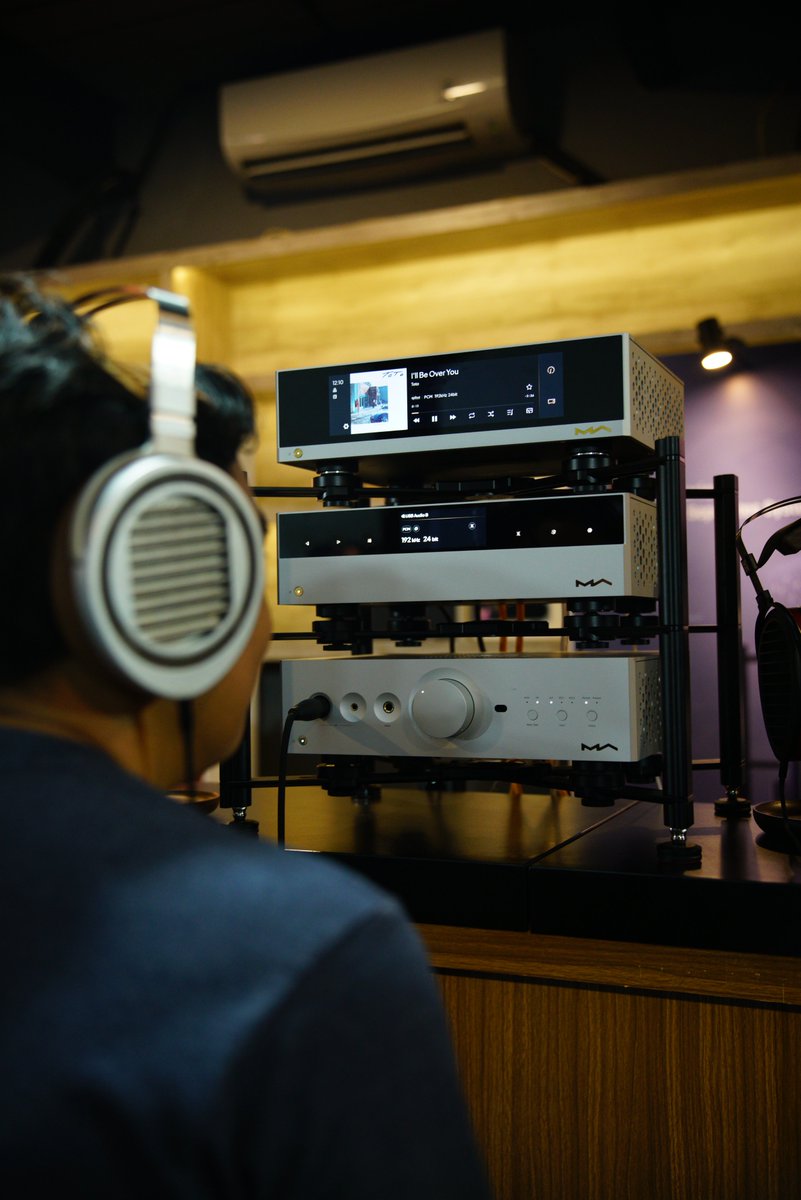 matrix_digi's tweet photo. 🔥 #PAPI2026
✨ Matrix Audio N Series Desktop Separate System
🎧 Let the sound speak. Hear the purity of separates.
@intiumindonesia #MatrixAudio #HiFi #Audiophile #show #PortableAudioPartyIndonesia https://t.co/5eC9l201V7