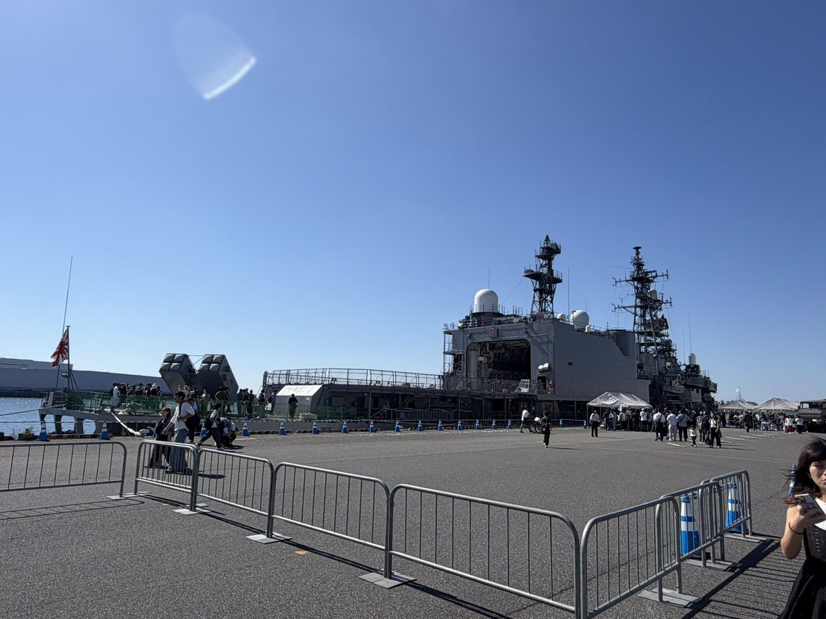 uyusan's tweet photo. 護衛艦乗ってきたで https://t.co/vNJuORFP52