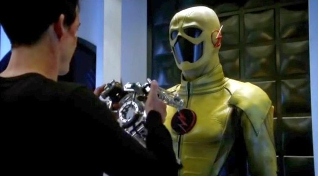 TheVsk_'s tweet photo. The reveal that Harrison Wells was actually the Reverse-Flash was genuinely insane.

you spend the entire season watching this man guide Barry, train him, and help him become the Flash

then you slowly realize that the person helping Barry become a hero is also the person responsible for destroying his life

Season 1 of The Flash really had something special.