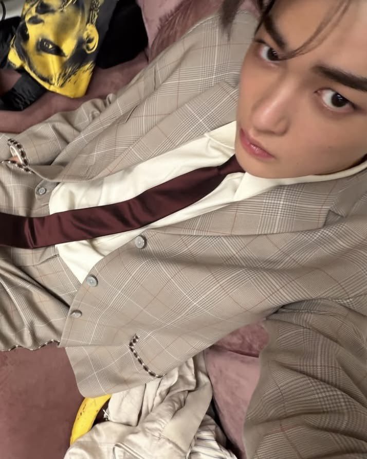ccinnooo's tweet photo. 오랜만에 수트 건호 다시보자 https://t.co/B12rkhE0xG