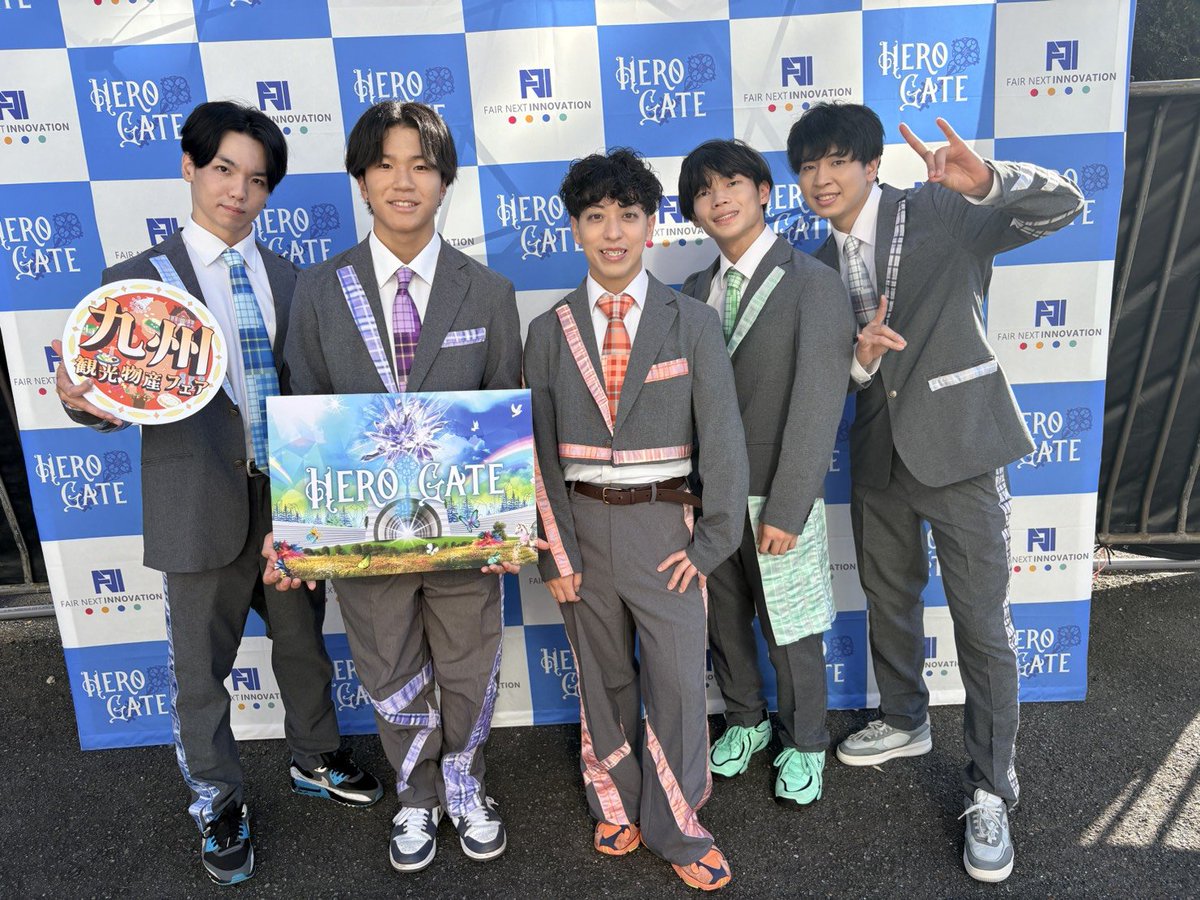 RAB_ESPICE's tweet photo. #エスピスさしすせそ in 『HERO GATE』
ありがとうございました☀

九州の料理に負けないアツいステージにしてくださって感謝です🔥

6周年イベント『SPICE RUSH』チケットの一般先行は10/12（月祝）23:59まで！
🔗https://t.co/KcHfOysgEN

今日少しでも気になったなと思ってくれた方、チェックお願いします✅️

#HEROGATE