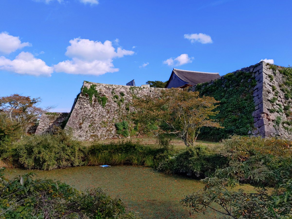 rhsnw6's tweet photo. 金山城跡の御城印は丹波篠山城でしか販売してなさそうなので、丹波篠山城まで行った！

天下普請、藤堂高虎様による縄張り…素敵な石垣ですこと〜🥰 https://t.co/Wj8kLyDSaP