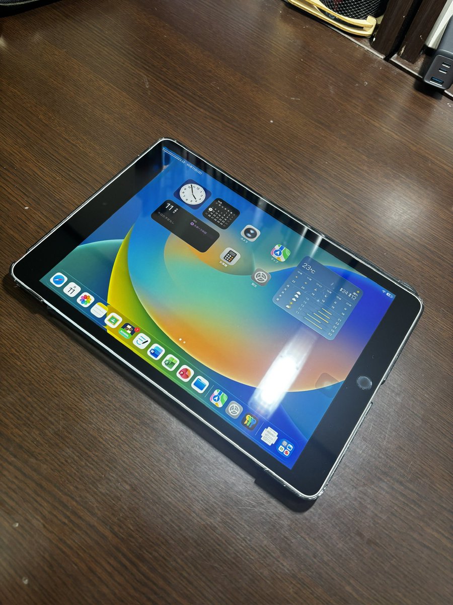 KHC0627's tweet photo. #みんなが使ってる学校の端末ってなんや 
iPad第9世代の64GB Wi-Fi
一個下が第10世代、二個下からA16だからうらやましい… https://t.co/Z2Uiq6n3el