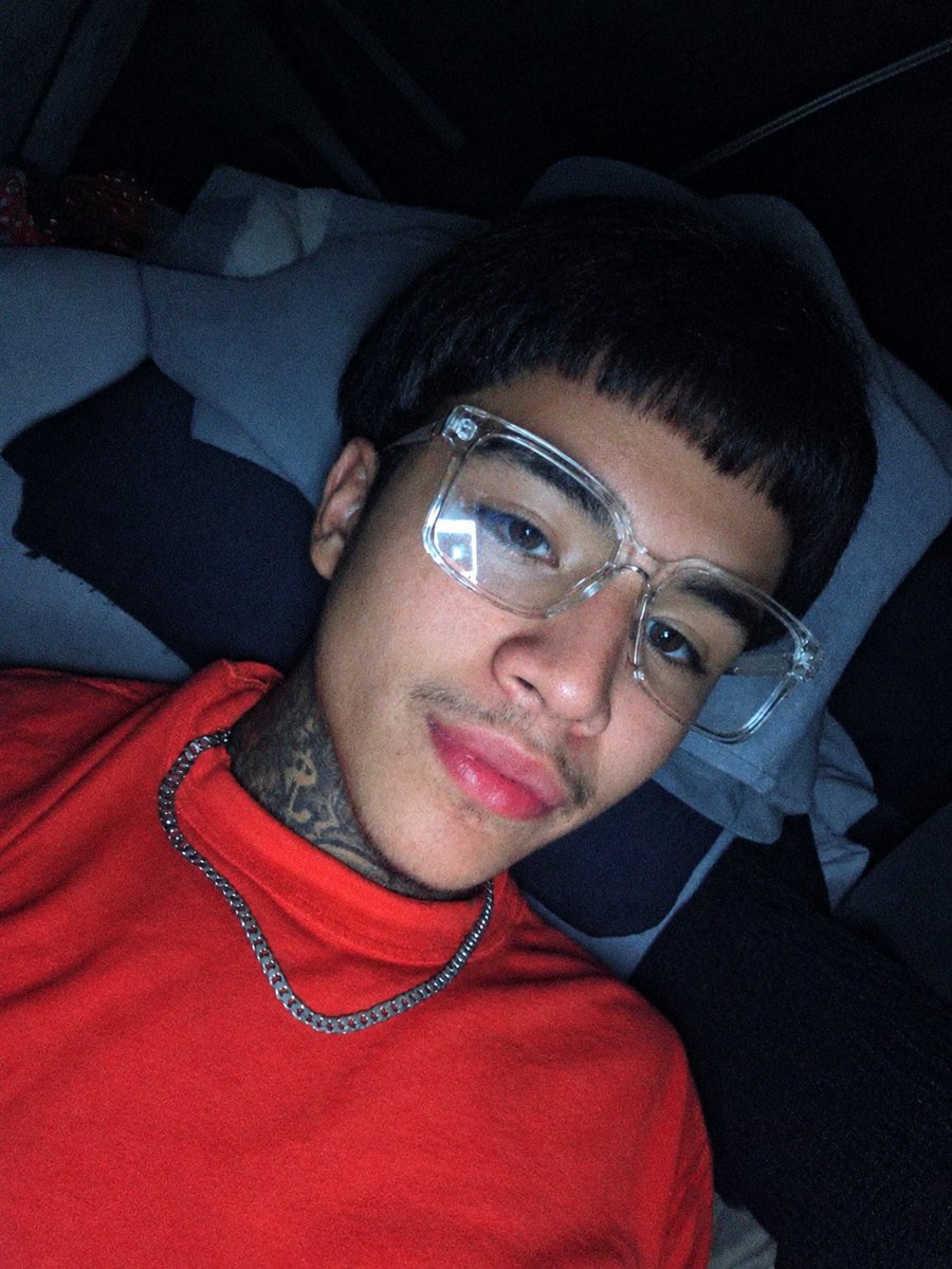 valefoux's tweet photo. FREE WHO MATTERS

#Freeme #prisonrealm #trendsetta #viralㅤ #virałpost #fypシ゚viral #handsome #model #payme #october #halloween https://t.co/Le5GYNGrZw