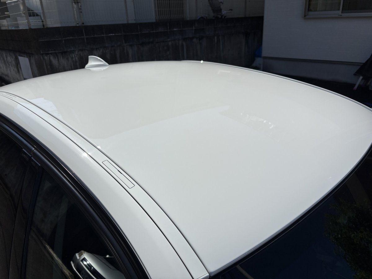 f30notmspo's tweet photo. 昨日の続きで屋根だけLMグラフェンSP PROを施工しました(3層)。

使い終わったスプレーノズルを洗ったせいか、コンクリートもコーティングしてしまったようです。 https://t.co/9oSDWze5ia
