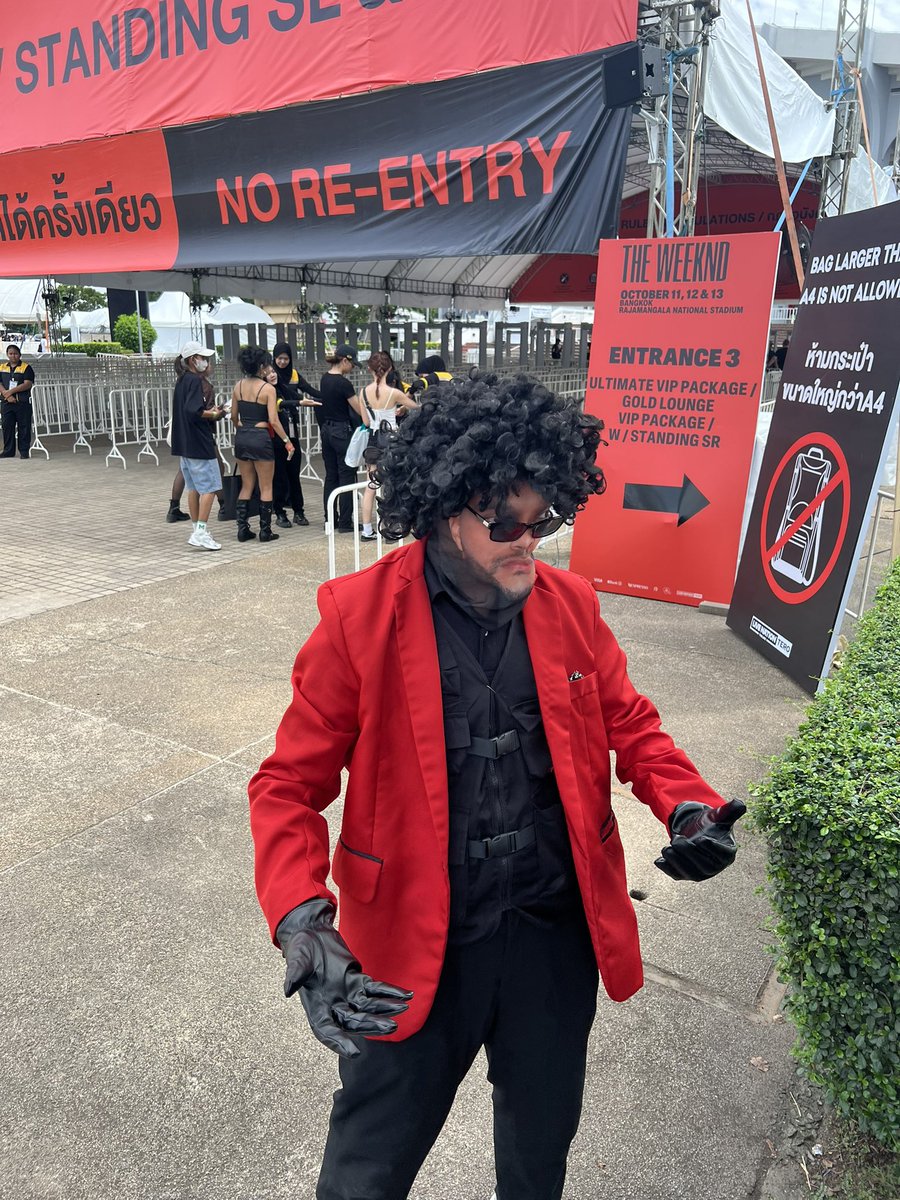 TheWeeknd_TH's tweet photo. The Weaknd มาแล้วนะครับ😂

Costume by Tum.record https://t.co/TLRyUdCVYj