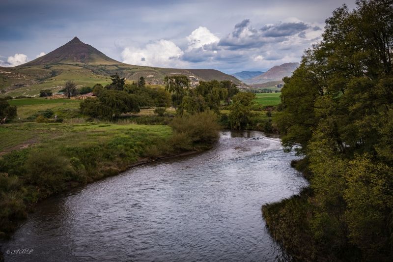 GovernmentZA's tweet photo. 🔁 The Minister of Forestry, Fisheries and the Environment, David Maynier, has declared 18 properties in the Eastern Cape, covering a total of 10 225.9242 hectares, as the Grasslands National Park. The declaration was published in Government Gazette No. 55531 under Government Notice No. 8002.

Situated in the Eastern Cape highlands between Nqanqarhu and Rhodes, the park will help protect underrepresented grassland ecosystems and part of the Eastern Cape Drakensberg Strategic Water Source Area. These landscapes are important for water security, biodiversity and the livelihoods supported by the region’s working agricultural land.

#GovZAUpdates #NationalParks