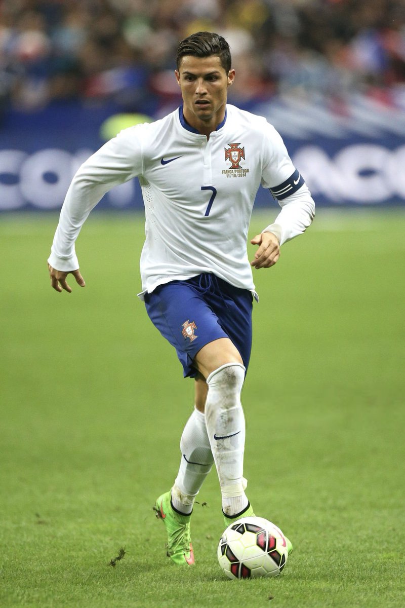 CRonaldoNews's tweet photo. October 11, 2014 🗓️✨🔙

France 2-1 Portugal. https://t.co/jYtVnCo7QW