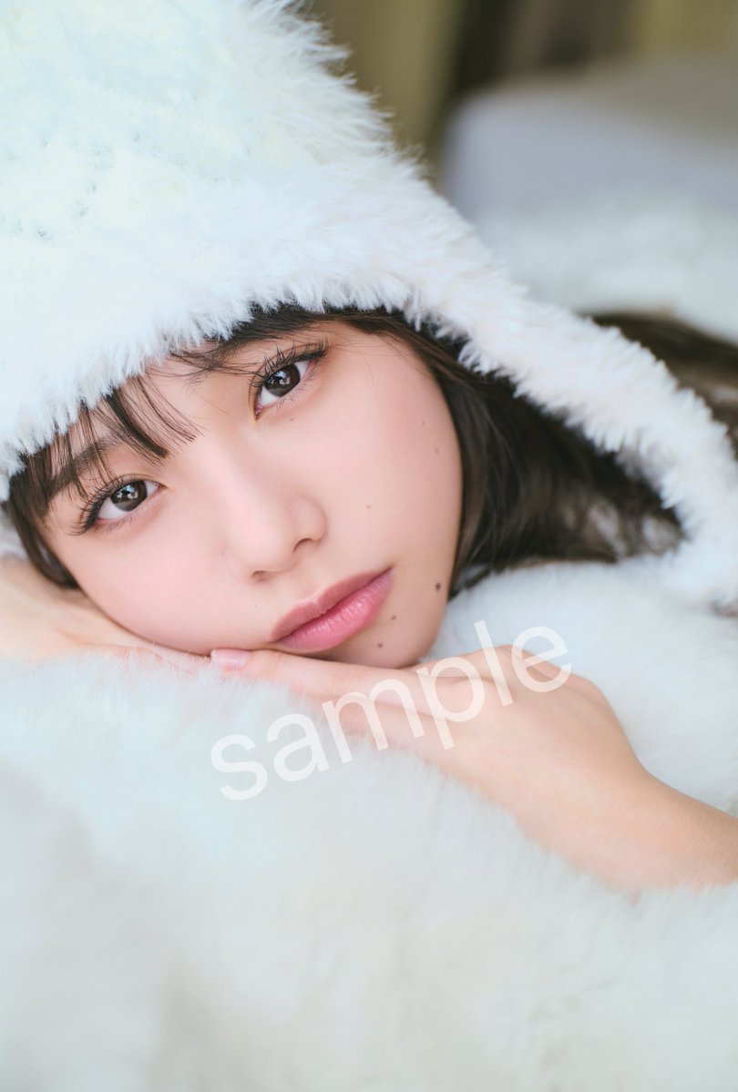 BUBKA_henshuubu's tweet photo. ╭୨୧━━━━━━━━━୨୧╮
　     大 好 評 発 売 中 ♡ 
╰୨୧━━━━━━━━━୨୧╯

現在発売中の『BUBKA11月号』巻中グラビア＆インタビューには #日向坂46 
五期生の #下田衣珠季 さんが登場🫧

HMV&BOOKS onlineで本誌をご購入いただくとポストカードの特典付き📖

数に限りがありますので、#おひさま の皆さんはお早めにチェックをお願いします！

 #あまいずき 

୨୧ ┈ その他ラインナップ ┈ ୨୧

■巻頭グラビア＆インタビュー
#松尾桜 さん

■「涙の三期ing Time」
#上村ひなの さん× #髙橋未来虹 さん× #森本茉莉 さん座談会

■「愛のままに、わがままにーー
はるはるは誰ひとり離さない！」
#山下葉留花 さんインタビュー

⏬ご購入はこちらから⏬

● HMV&BOOKS online

《HMV&BOOKS online限定特典：下田衣珠季(日向坂46)ポストカード》
https://t.co/vmVn9yOpjZ

《HMV&BOOKS online限定特典：松尾桜(日向坂46)ポストカードA》
https://t.co/tVvcwPRmRV
 
《HMV&BOOKS online限定特典：松尾桜（日向坂46）ポストカードB》
https://t.co/SvhNJbJ6sr

《HMV&BOOKS online限定特典：松尾桜（日向坂46）ポストカードC》
https://t.co/Ybbz6dqZuZ
 
《通常版》※特典はつきません
https://t.co/TDNUStzYre

●Amazon
https://t.co/aVlYWwNP8z