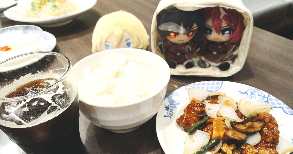 unguuu_'s tweet photo. 3人が入るポーチ探さなきゃ https://t.co/1z4mPqKnpM