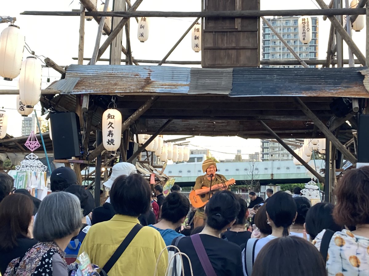 chimidoro's tweet photo. 結局三日連続で来てる維新派屋台。好きな時に来て好きな時に去れる感じがいい https://t.co/qxwnsaIxu9