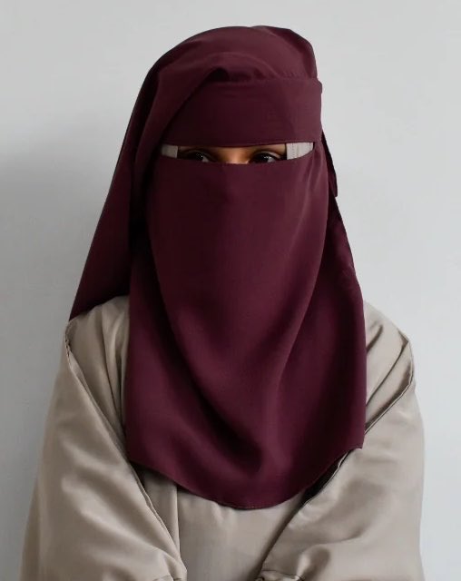 annapaolaconcia's tweet photo. #MetteFrederiksen, Prima ministra Danese, #socialdemocratica sul #niqab e sul #burqa  sostiene esplicitamente il divieto del velo integrale anche nelle istituzioni educative, motivandolo con la lotta all'oppressione delle donne. Semplice e lineare care amiche di sinistra https://t.co/tvBOa7wBTc